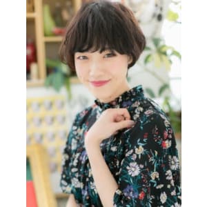 ニュアンス感ある、黒髪大人ボブ マッシュボブ