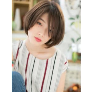 アシンメトリーで色っぽ大人ボブ クールボブ