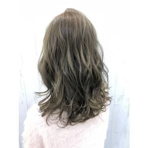イルミナカラーで作るアッシュベージュ☆透明感カラー☆