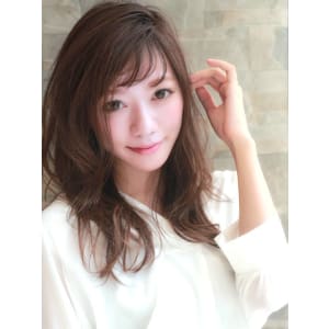 大人かわいいゆるふわナチュラルウェーブ