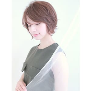 30代、40代人気 お手入れ簡単ニュアンスショートボブ
