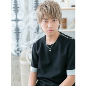 サイドパートのモテ髪マッシュ　クールショート