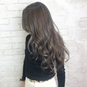 グレージュハイライトカラ―　池袋　HARUKA