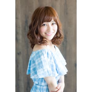 スポンテニアスミディアムパーマ