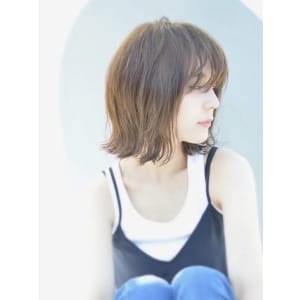 シースルーボブ