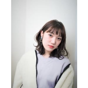 ナチュラル外ハネミディアム
