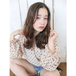 大人可愛い　センターパート　ロング