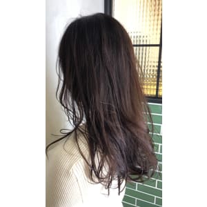 ボルドー 耳かけ フェザーロング 斜めバング