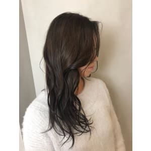 ヘルシーレイヤーフェザーロング 斜めバング ヴェールウエーブ