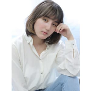 グレージュ ナチュラル くせ毛 無造作 ラフ オン眉
