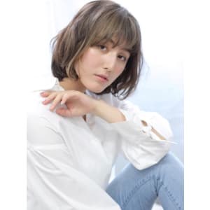 ひし形シルエット　マッシュウルフ　ボブ　オン眉