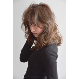 【miel hair 新宿】外国人風☆プラチナグレージュ