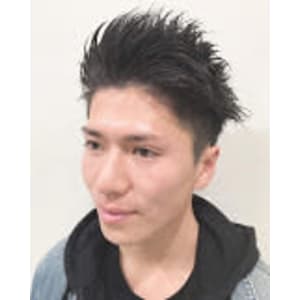 刈り上げショートバックスタイル