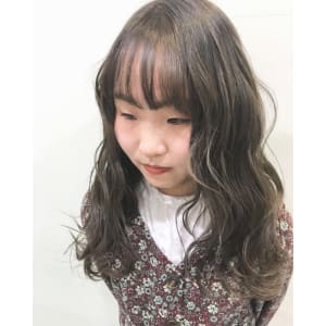 カーキグレージュ