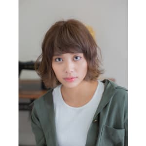 外ハネミディアムレイヤー - ブロッサム 若葉店【ヘッドスパ/髪質改善】【ブロッサム ワカバテン】掲載中