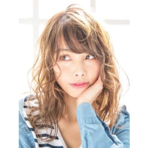 大人可愛い、ヘルシーレイヤー外ハネミディ - HAIR & MAKE EARTH 辻堂店【ヘアメイクアース ツジドウテン】掲載中