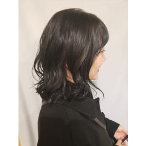 透明感グレージュカラー
