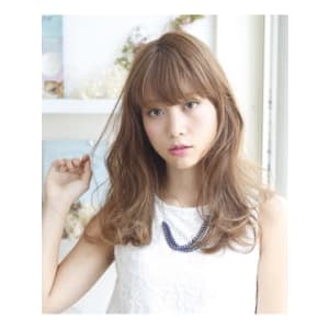 大人かわいいベージュカラーセミロング☆ 恵比寿