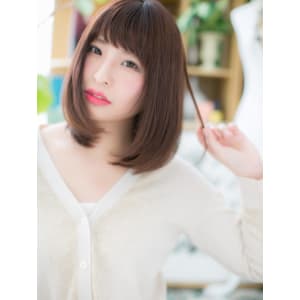 大人かわいい♪ボルドーカラー小顔ワンカール　ガーリーボブ