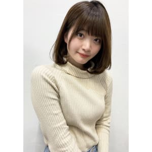 切りっぱなし内巻きボブM253