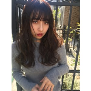 【山田】ヘルシーレイヤー無造作カール暗髪ロングヘアy２