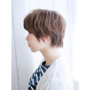 カジュアルショートの外ハネスタイル - hair make nalu 荻窪西口 すずらん通り店【ヘアメイク ナル オギクボニシグチテン スズランドオリテン】掲載中