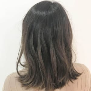 外ハネ・グレージュ