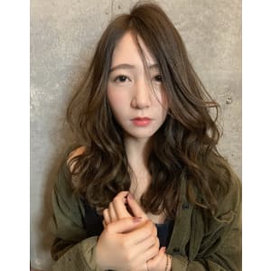 流し前髪とデジタルパーマ