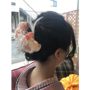 卒業式ヘアアレンジ - EMU international 春日部本店【エムインターナショナル】掲載中