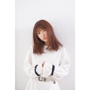 男女から好評!!鎖骨ラインレイヤースタイル