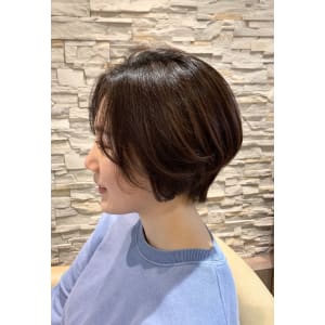 サイド長めのハンサムショート