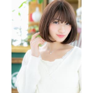 輪郭カバーで小顔見せ！黒髪・透明感・大人ボブ　スマートボブ