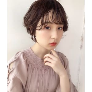 ふんわりパーマで小顔ナチュラルショートボブ4
