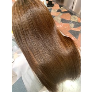 ストレートパーマ(縮毛矯正)