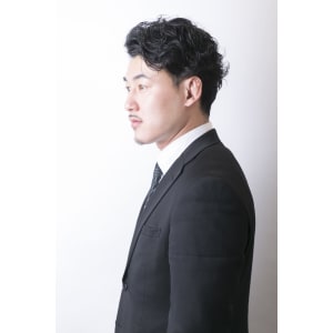サイドパートツーブロックスタイル【Attirer飯田裕之】