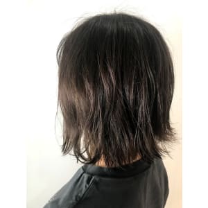 スモーキーグレージュ