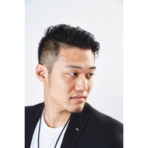 サイドパートショート【Attirer飯田裕之】