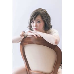 エフォートレスマーメイドアッシュボブ【Attirer飯田裕之
