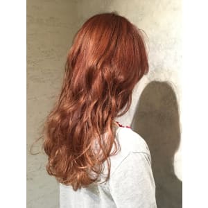 Attirerアプリコットオレンジ