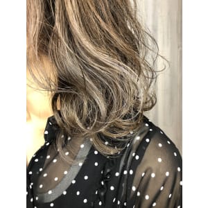 ラベンダーグレージュ