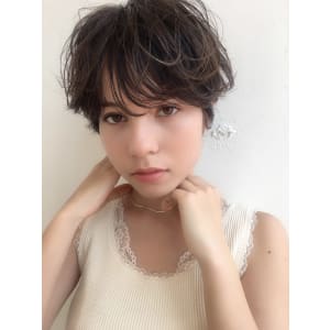 ゆるふわショートパーマ小顔フェミニン 