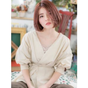外国人風こなれ感…くせ毛風前下がりボブ　ガーリーボブ