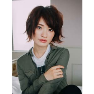 レッド×外ハネショート