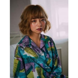 ハイトーン無造作カール