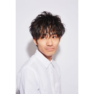 ビジカジくせ毛風パーマ【Attirer飯田裕之】
