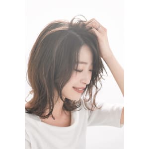 大人愛されミディアムスタイル　【Attirer 越智】