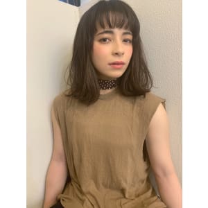 【山田】厚めショートバングナチュラル外ハネミディy25