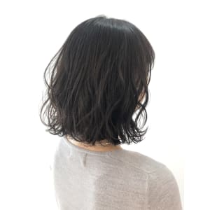 切りっぱなしボブの巻きアレンジ