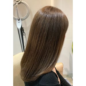 髪が柔らかく見える、アッシュカラー☆