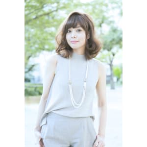大人かわいい耳かけふわミディ【Attirer飯田裕之】